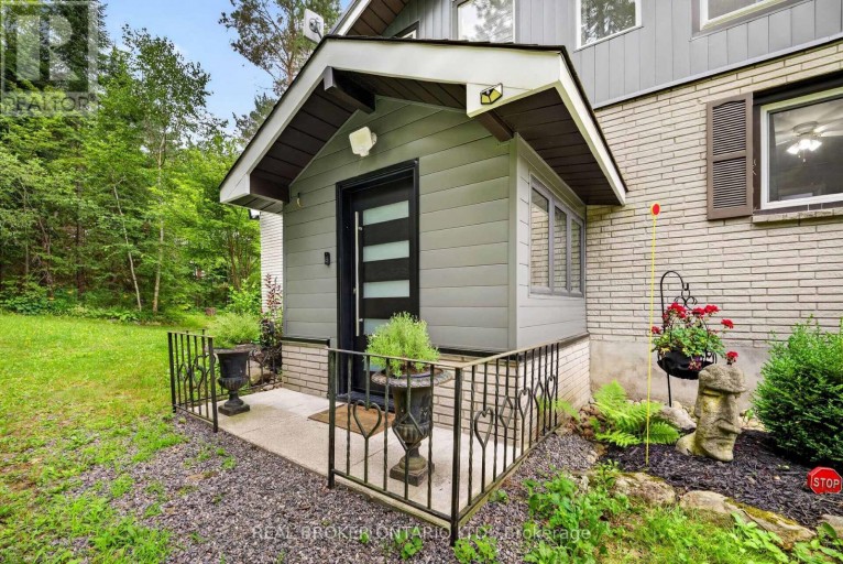 1018 WHITES ROAD, Muskoka Lakes (Medora), Ontario, P0B1J0