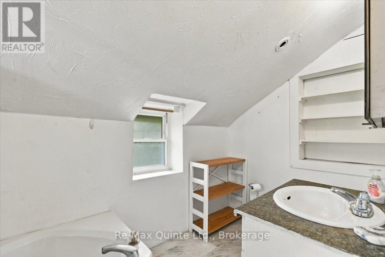 984 CLEVELAND ROAD, Tudor & Cashel, Ontario, K0K1Y0