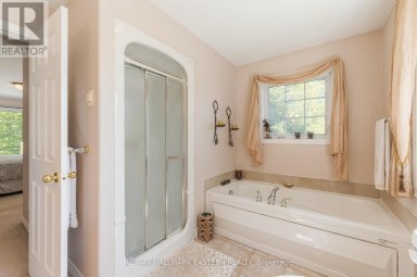 27 WOODLAND TRAIL Kawartha Lakes (Manvers) Ontario photo 24
