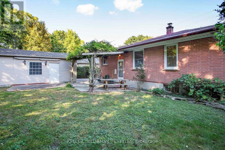 155 TROWBRIDGE AVENUE, London South (South D), Ontario, N6J3M2