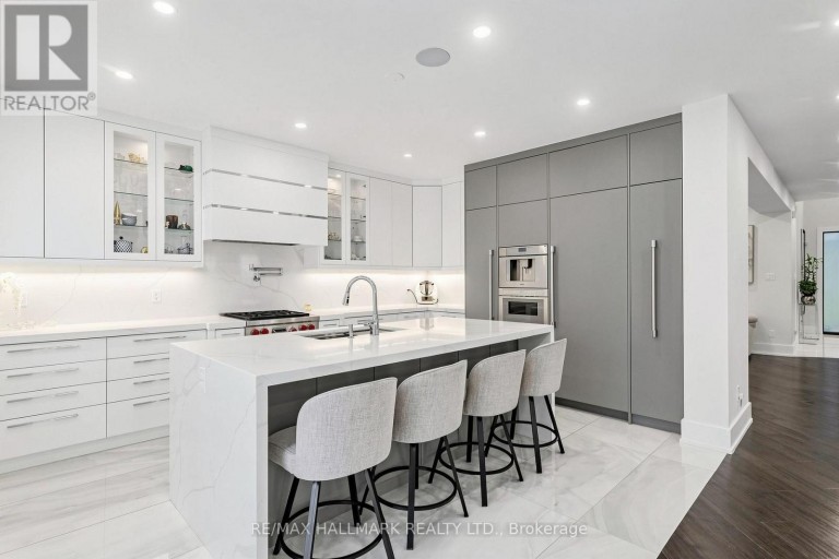 63 WILLETT CRESCENT, Richmond Hill (Mill Pond), Ontario, L4C7W2