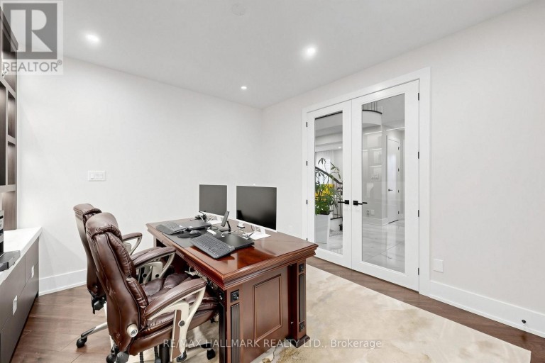63 WILLETT CRESCENT, Richmond Hill (Mill Pond), Ontario, L4C7W2
