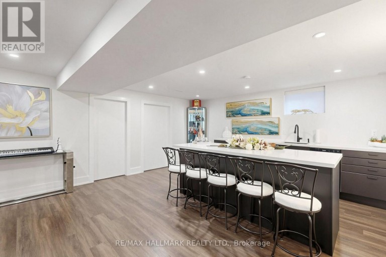 63 WILLETT CRESCENT, Richmond Hill (Mill Pond), Ontario, L4C7W2