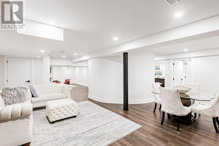 63 WILLETT CRESCENT, Richmond Hill (Mill Pond), Ontario, L4C7W2