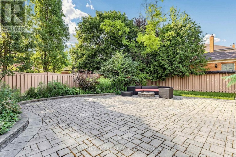 63 WILLETT CRESCENT, Richmond Hill (Mill Pond), Ontario, L4C7W2