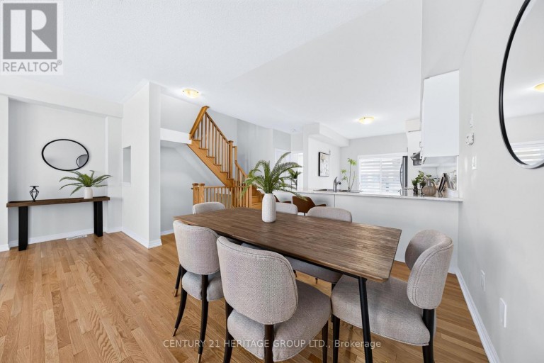 55 DELANO WAY, Newmarket (Woodland Hill), Ontario, L3X0L4