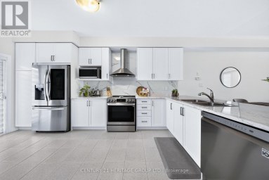 55 DELANO WAY Newmarket (Woodland Hill) Ontario photo 14