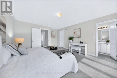 55 DELANO WAY Newmarket (Woodland Hill) Ontario photo 24
