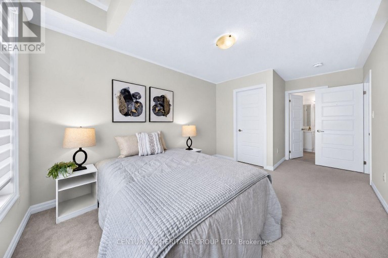 55 DELANO WAY, Newmarket (Woodland Hill), Ontario, L3X0L4