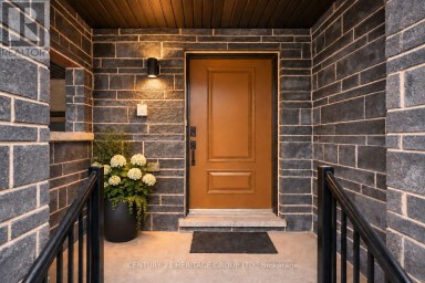 55 DELANO WAY Newmarket (Woodland Hill) Ontario photo 3