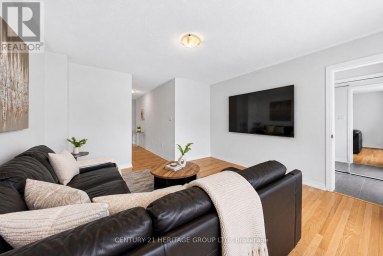 55 DELANO WAY Newmarket (Woodland Hill) Ontario photo 6