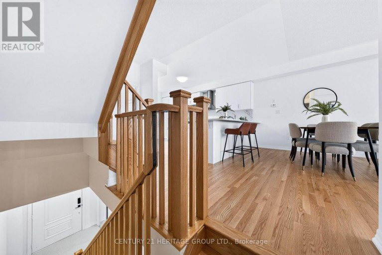 55 DELANO WAY, Newmarket (Woodland Hill), Ontario, L3X0L4