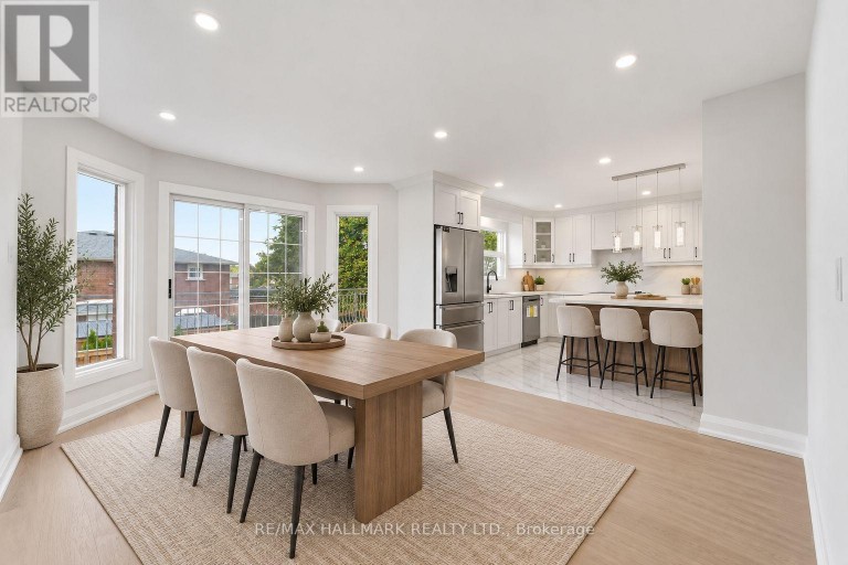 44 OLYMPIA GATE, Vaughan (East Woodbridge), Ontario, L4L5K3