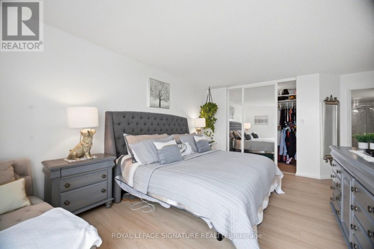 2310 - 55 KINGSBRIDGE GARDEN CIRCLE, Mississauga (Hurontario), Ontario, L5R1Y1