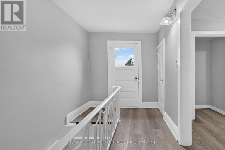 103 BELMONT AVENUE, Hamilton (Crown Point), Ontario, L8L7M2