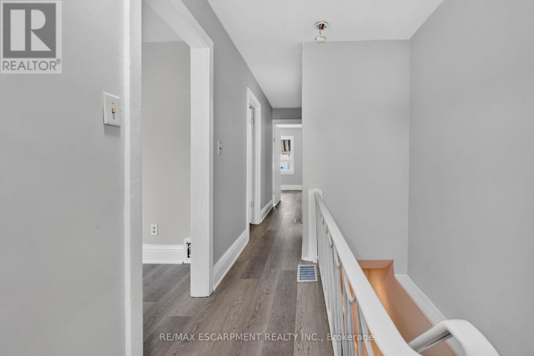 103 BELMONT AVENUE, Hamilton (Crown Point), Ontario, L8L7M2