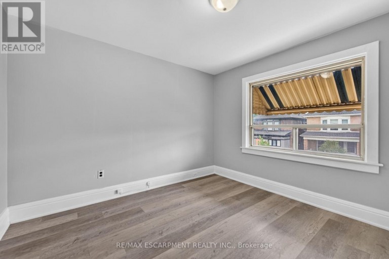 103 BELMONT AVENUE, Hamilton (Crown Point), Ontario, L8L7M2