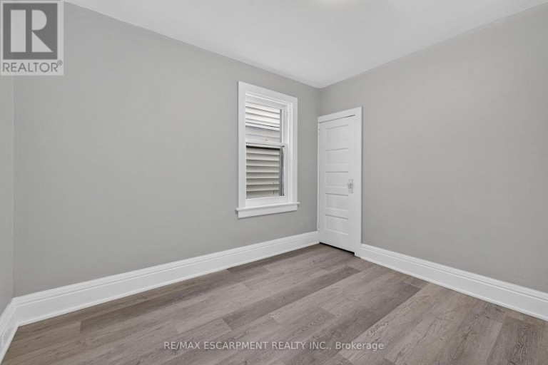 103 BELMONT AVENUE, Hamilton (Crown Point), Ontario, L8L7M2