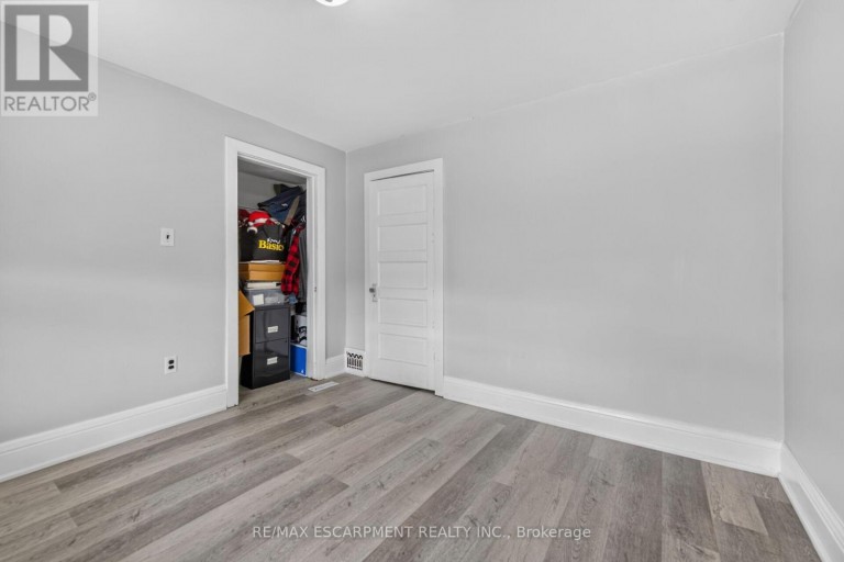 103 BELMONT AVENUE, Hamilton (Crown Point), Ontario, L8L7M2