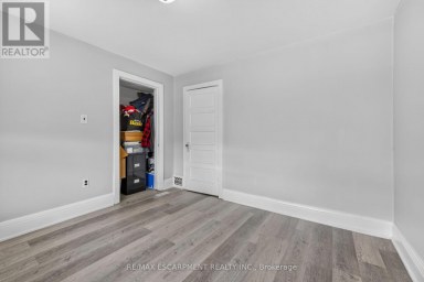 103 BELMONT AVENUE Hamilton (Crown Point) Ontario photo 29