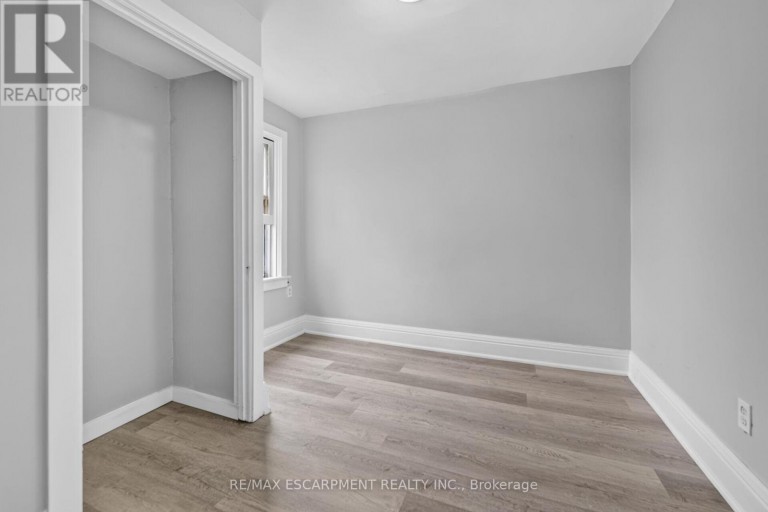 103 BELMONT AVENUE, Hamilton (Crown Point), Ontario, L8L7M2