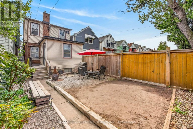 103 BELMONT AVENUE, Hamilton (Crown Point), Ontario, L8L7M2