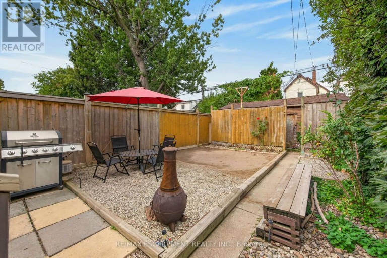 103 BELMONT AVENUE, Hamilton (Crown Point), Ontario, L8L7M2