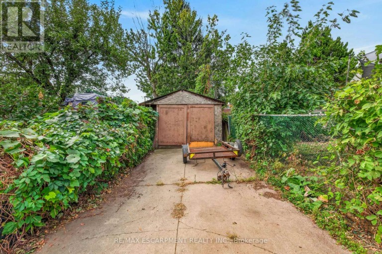 103 BELMONT AVENUE, Hamilton (Crown Point), Ontario, L8L7M2