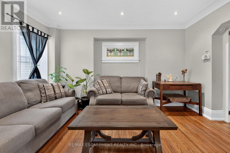 103 BELMONT AVENUE, Hamilton (Crown Point), Ontario, L8L7M2