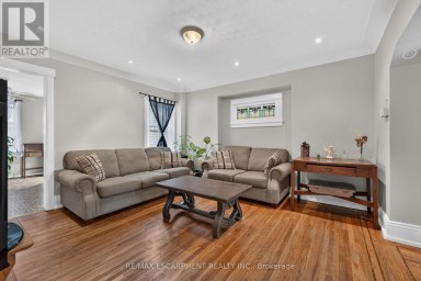 103 BELMONT AVENUE Hamilton (Crown Point) Ontario photo 9