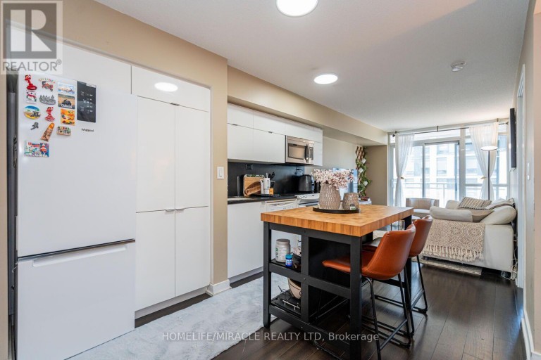 610 - 151 DAN LECKIE WAY, Toronto (Waterfront Communities), Ontario, M5V4B2