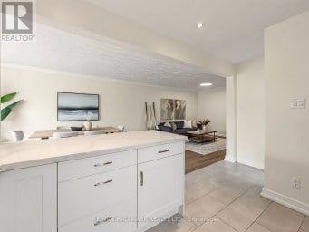 16 AVIS CRESCENT Toronto (O'Connor-Parkview) Ontario photo 18