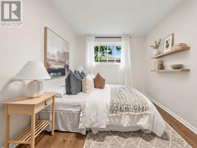 16 AVIS CRESCENT, Toronto (O'Connor-Parkview), Ontario, M4B1B7