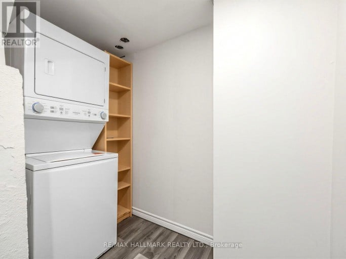 16 AVIS CRESCENT, Toronto (O'Connor-Parkview), Ontario, M4B1B7