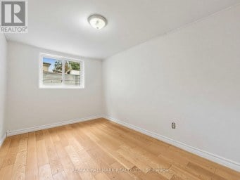 16 AVIS CRESCENT Toronto (O'Connor-Parkview) Ontario photo 40