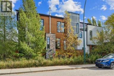 1820 4 Street NE Calgary Alberta photo 1