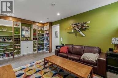 1820 4 Street NE Calgary Alberta photo 39