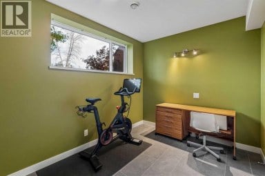 1820 4 Street NE Calgary Alberta photo 41