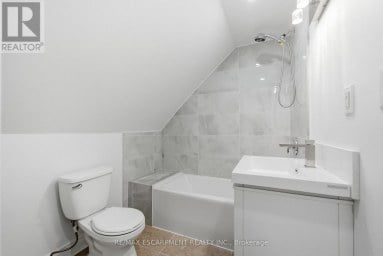 1062 CANNON STREET E Hamilton (Hill Park) Ontario photo 19