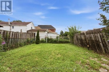 1062 CANNON STREET E Hamilton (Hill Park) Ontario photo 24