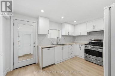 1062 CANNON STREET E Hamilton (Hill Park) Ontario photo 4