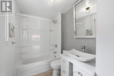 1062 CANNON STREET E Hamilton (Hill Park) Ontario photo 7