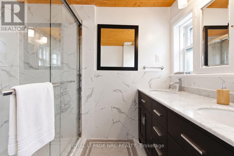 5134 VICTORIA AVENUE, Niagara Falls (Downtown), Ontario, L2E4E3