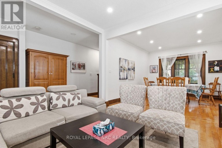 5134 VICTORIA AVENUE, Niagara Falls (Downtown), Ontario, L2E4E3