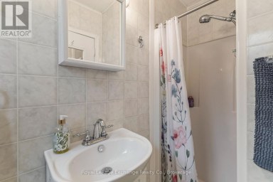 97 SMITH LANE Huron-Kinloss Ontario photo 10