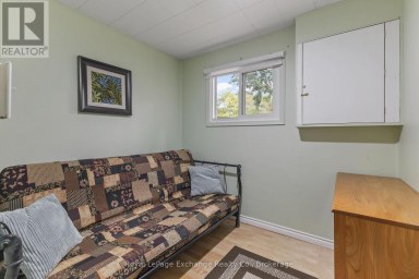 97 SMITH LANE Huron-Kinloss Ontario photo 14