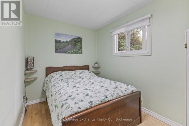 97 SMITH LANE Huron-Kinloss Ontario photo 16