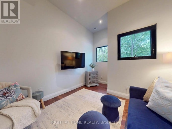 386 ROSEWELL AVENUE, Toronto (Lawrence Park South), Ontario, M4R2B4
