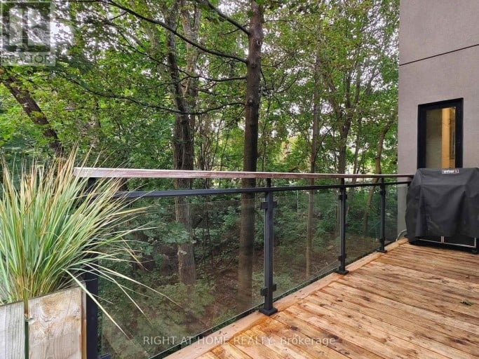 386 ROSEWELL AVENUE, Toronto (Lawrence Park South), Ontario, M4R2B4