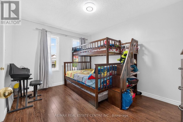 8 FLATLANDS WAY, Brampton (Sandringham-Wellington), Ontario, L6R2B5